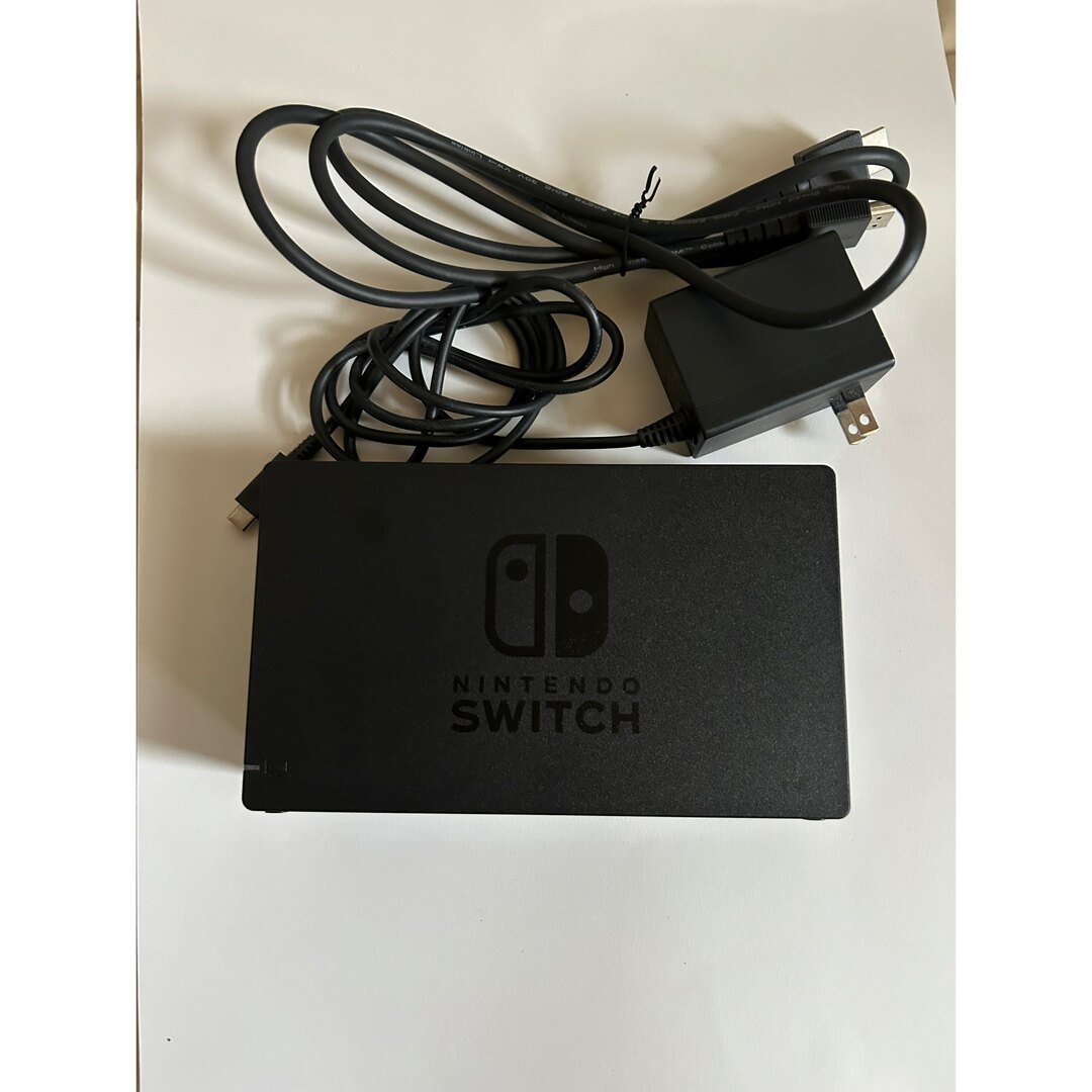 Nintendo Switch(ニンテンドースイッチ)の任天堂Switch純正ドック ACアダプターSET エンタメ/ホビーのゲームソフト/ゲーム機本体(家庭用ゲーム機本体)の商品写真