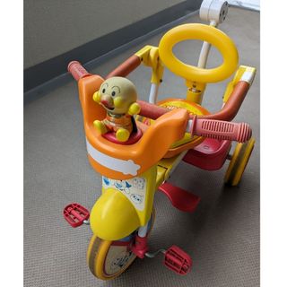 早い者勝ち❗️美品❗️アンパンマン 折りたたみ三輪車