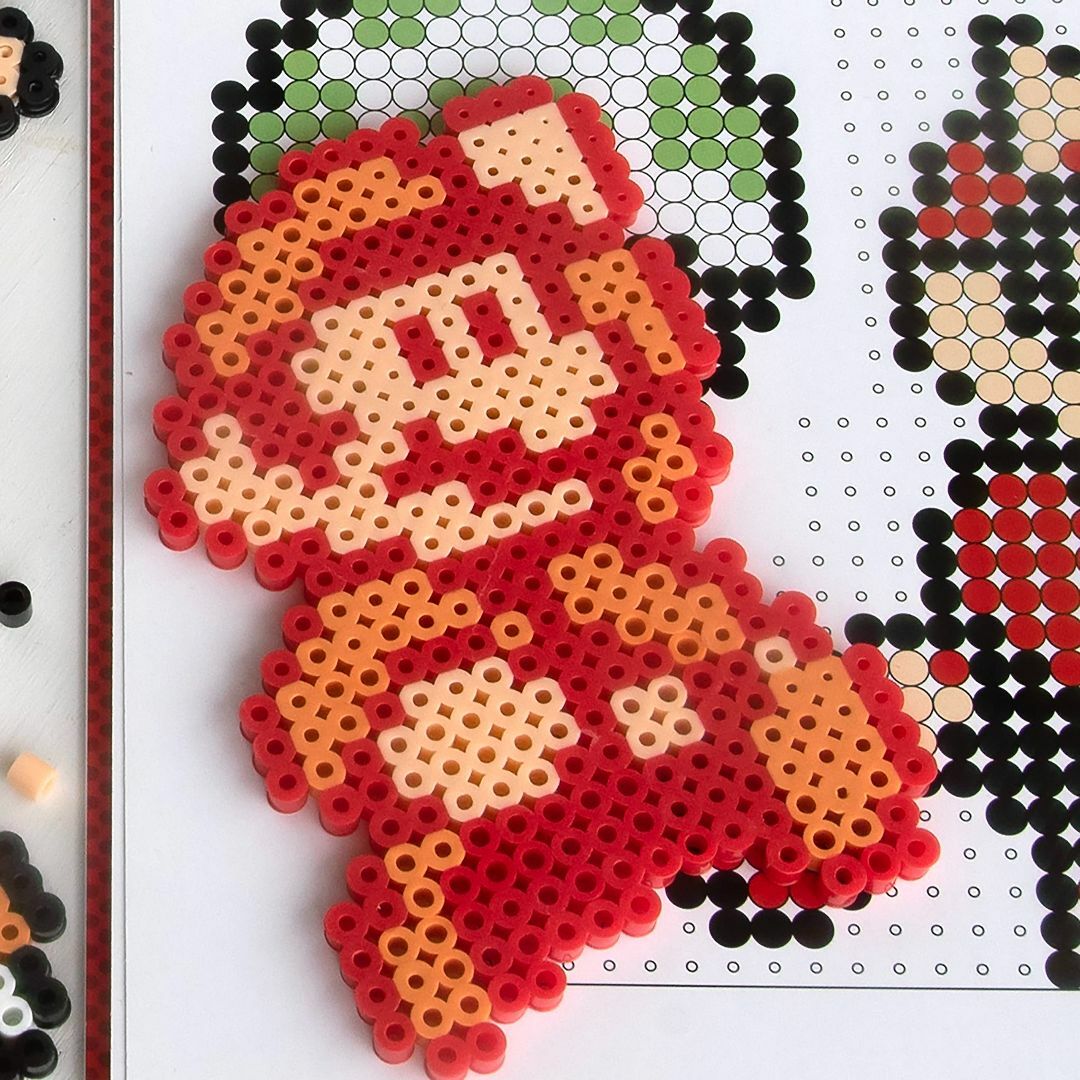 色: スーパーマリオブラザーズ3】Perler Super Mario Broの通販 by ...