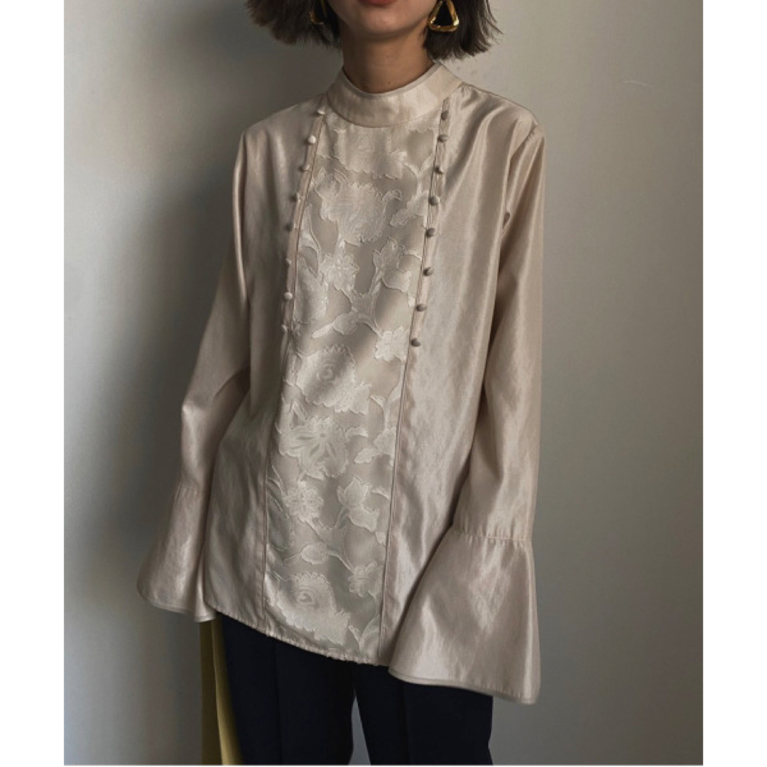 Ameri VINTAGE(アメリヴィンテージ)のAmeri ブラウス 2WAY BUTTON BLOUSE レディースのトップス(シャツ/ブラウス(長袖/七分))の商品写真