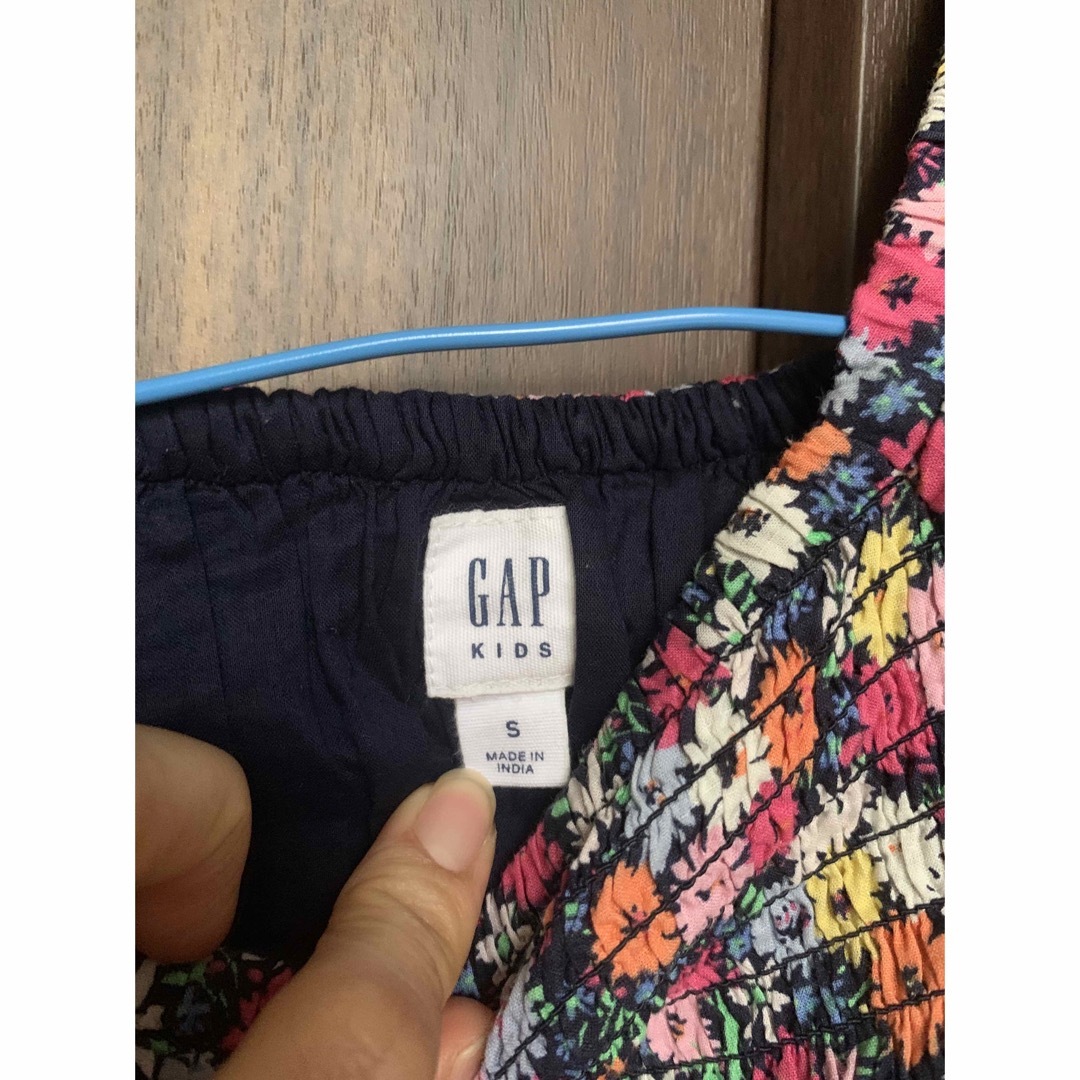 GAP Kids(ギャップキッズ)の花柄ワンピース キッズ/ベビー/マタニティのキッズ服女の子用(90cm~)(ワンピース)の商品写真