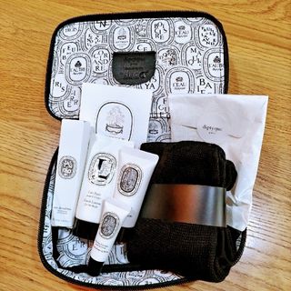 ディプティック(diptyque)の【新品】カタール航空ビジネスクラスアメニティポーチ(その他)