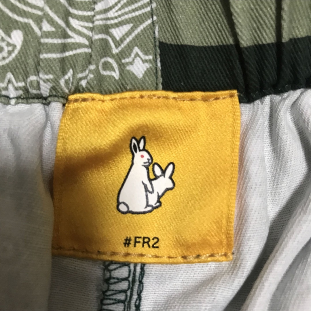 #FR2(エフアールツー)のfr2 バンダナ柄ショートパンツ メンズのパンツ(ショートパンツ)の商品写真