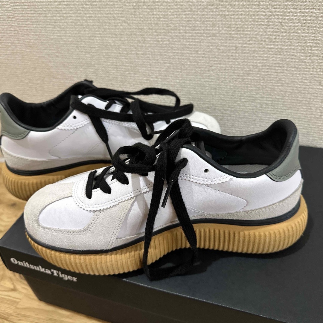 Onitsuka Tiger(オニツカタイガー)のオニツカタイガー　DELECITY スニーカー レディースの靴/シューズ(スニーカー)の商品写真