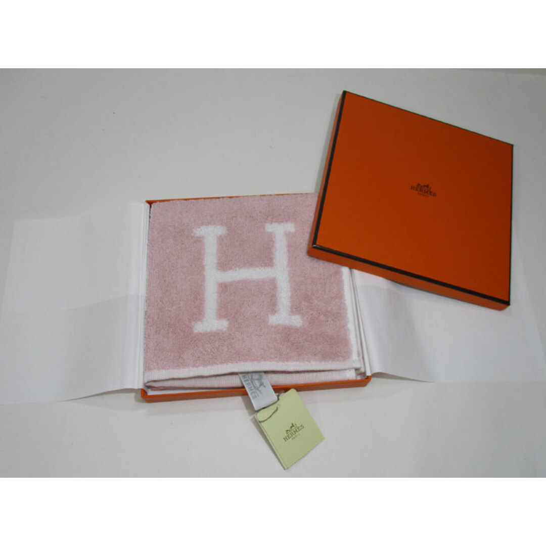 Hermes(エルメス)のHERMES タオル ハンドタオル アヴァロン CARRE AVALON レディースのファッション小物(ハンカチ)の商品写真