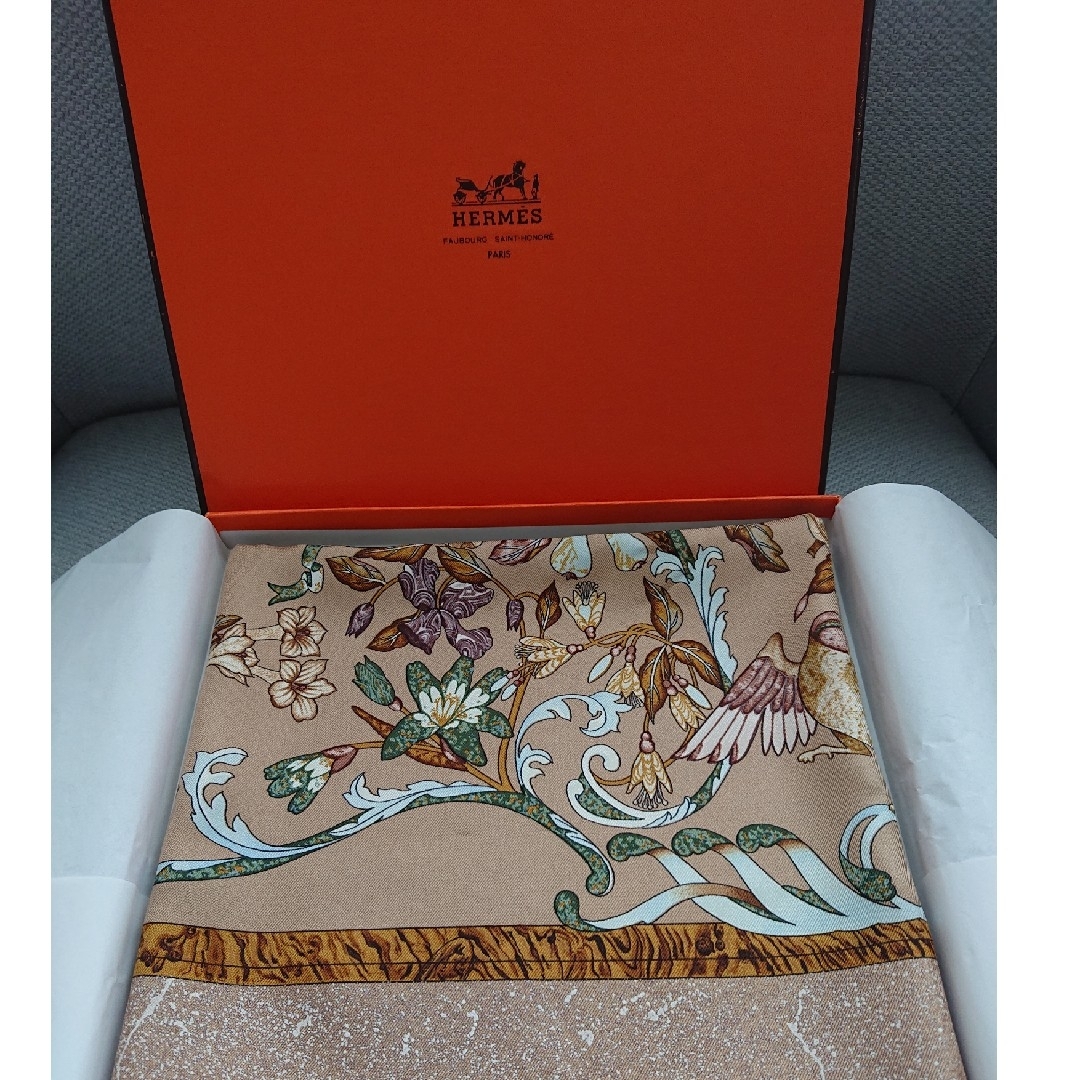 Hermes(エルメス)のエルメス☆カレ90美品スカーフ レディースのファッション小物(バンダナ/スカーフ)の商品写真