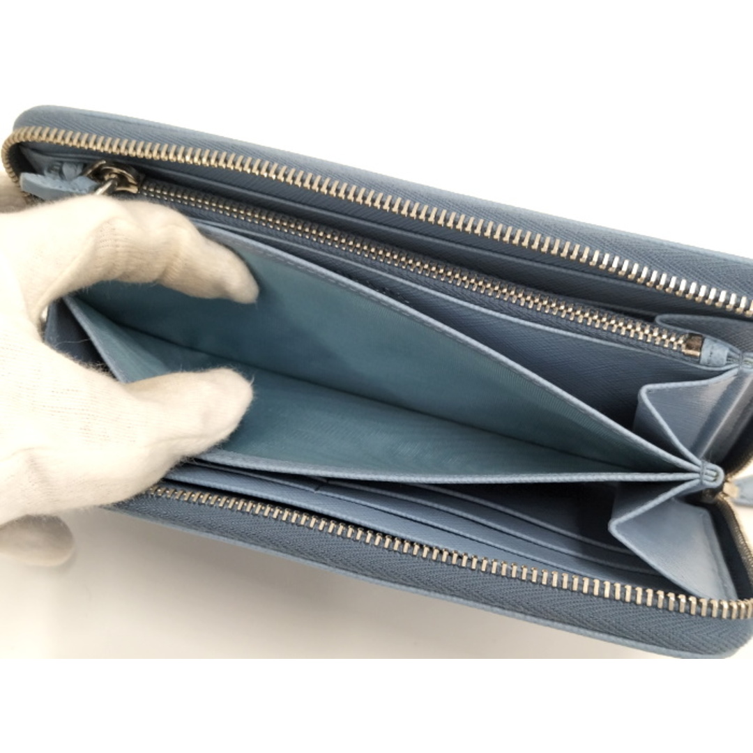 PRADA(プラダ)のPRADA ラウンドファスナー長財布 レザー ライトブルー 1ML506 レディースのファッション小物(財布)の商品写真
