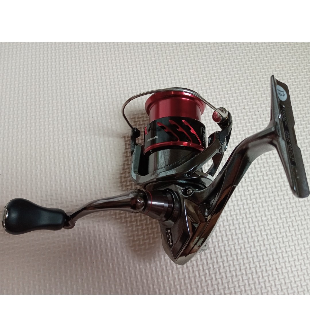 SHIMANO(シマノ)のシマノ 16 ストラディックCI4+ C2500HGS (STRADIC) スポーツ/アウトドアのフィッシング(リール)の商品写真