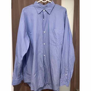 コモリ(COMOLI)のcomoliシャツ　サックス　サイズ3(シャツ)