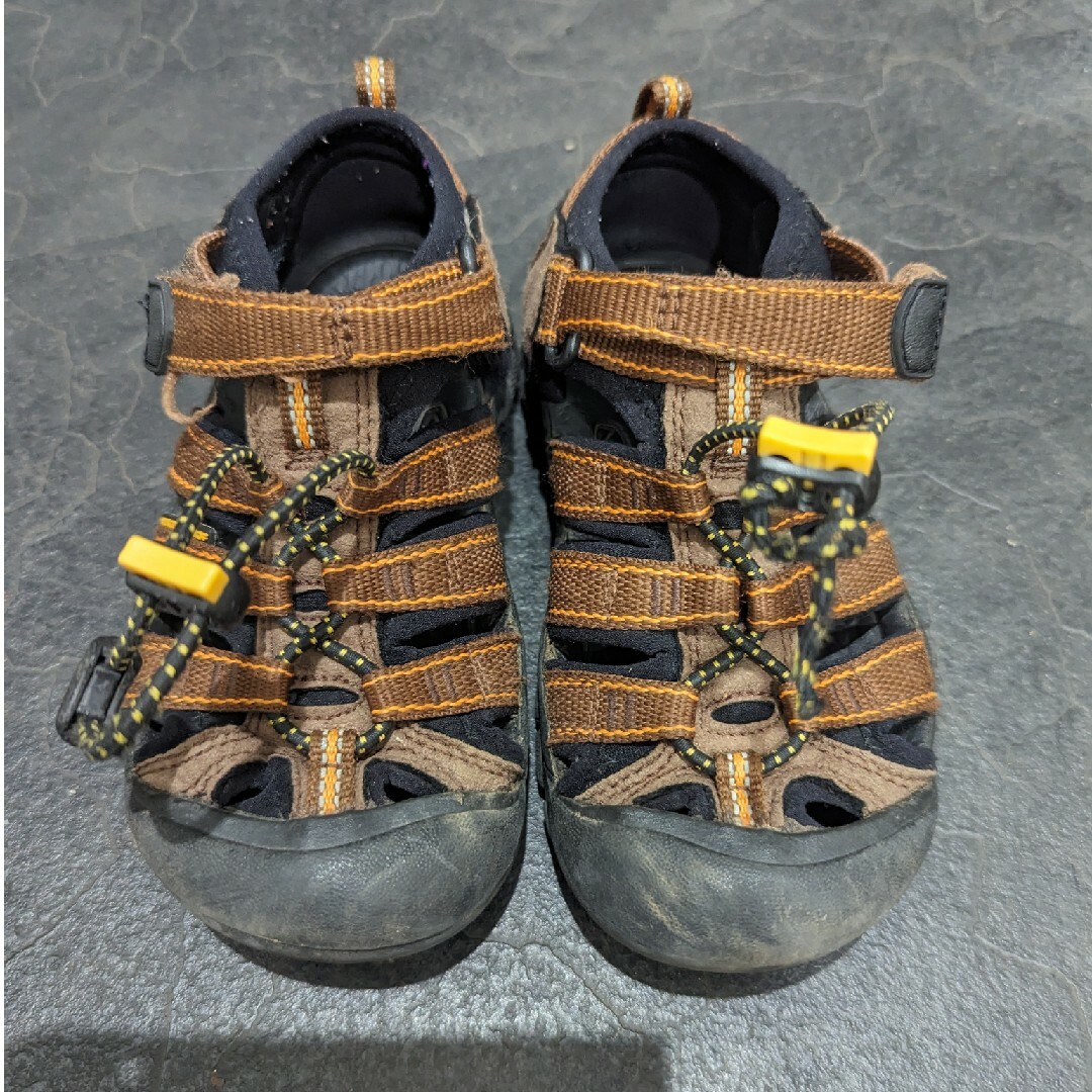 KEEN(キーン)のKEEN サンダル キッズ/ベビー/マタニティのキッズ靴/シューズ(15cm~)(サンダル)の商品写真