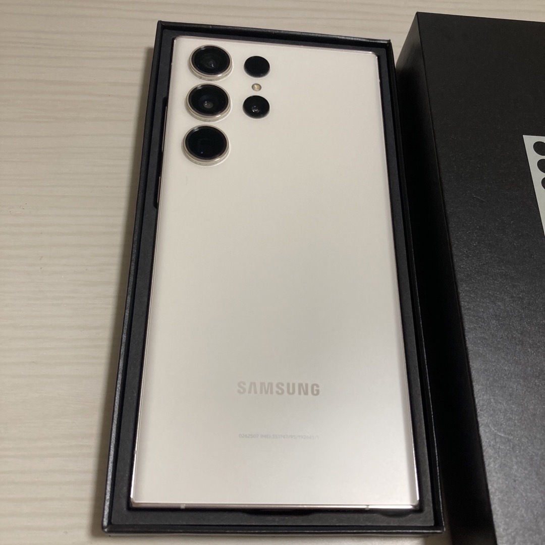 SAMSUNG - Galaxy S23 ultra ホワイト 256GB SIMフリーの通販 by たる