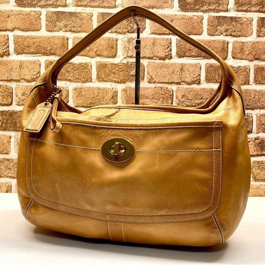 COACH ターンロック ワンショルダーバッグ 6416