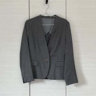 THE SUIT COMPANY - スーツカンパニー ノーカラージャケット(グレー