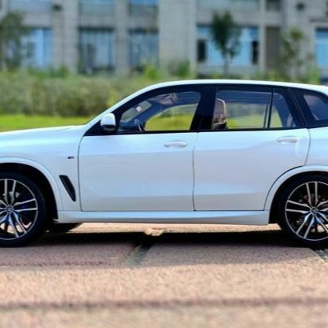 ミニカー ノレブ 1/18 BMW X5 G05 SUV 2019 ホワイトの通販 by Kei