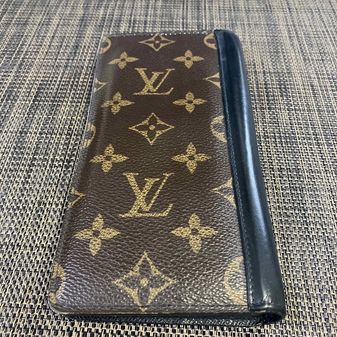 Shop Louis Vuitton MONOGRAM MACASSAR Brazza wallet (M69410) by