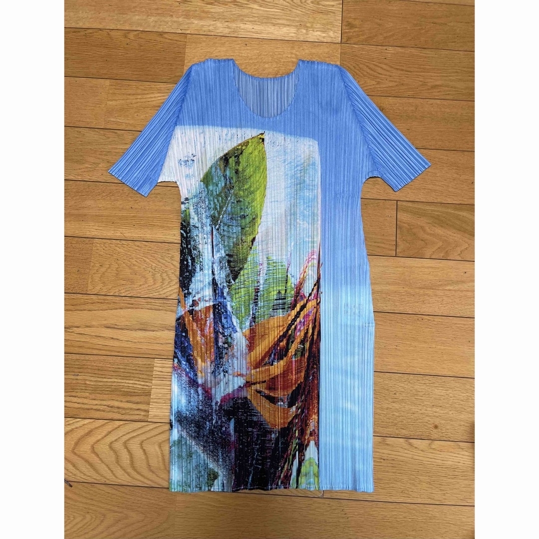 プリーツプリーズイッセイミヤケTROPICAL WINTER 3サイズ レディースのトップス(シャツ/ブラウス(半袖/袖なし))の商品写真