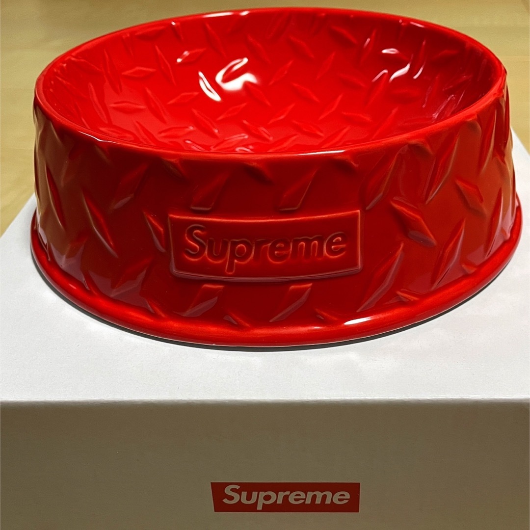 Supreme - Supreme Diamond Plate Dog Bowlの+nuenza.com