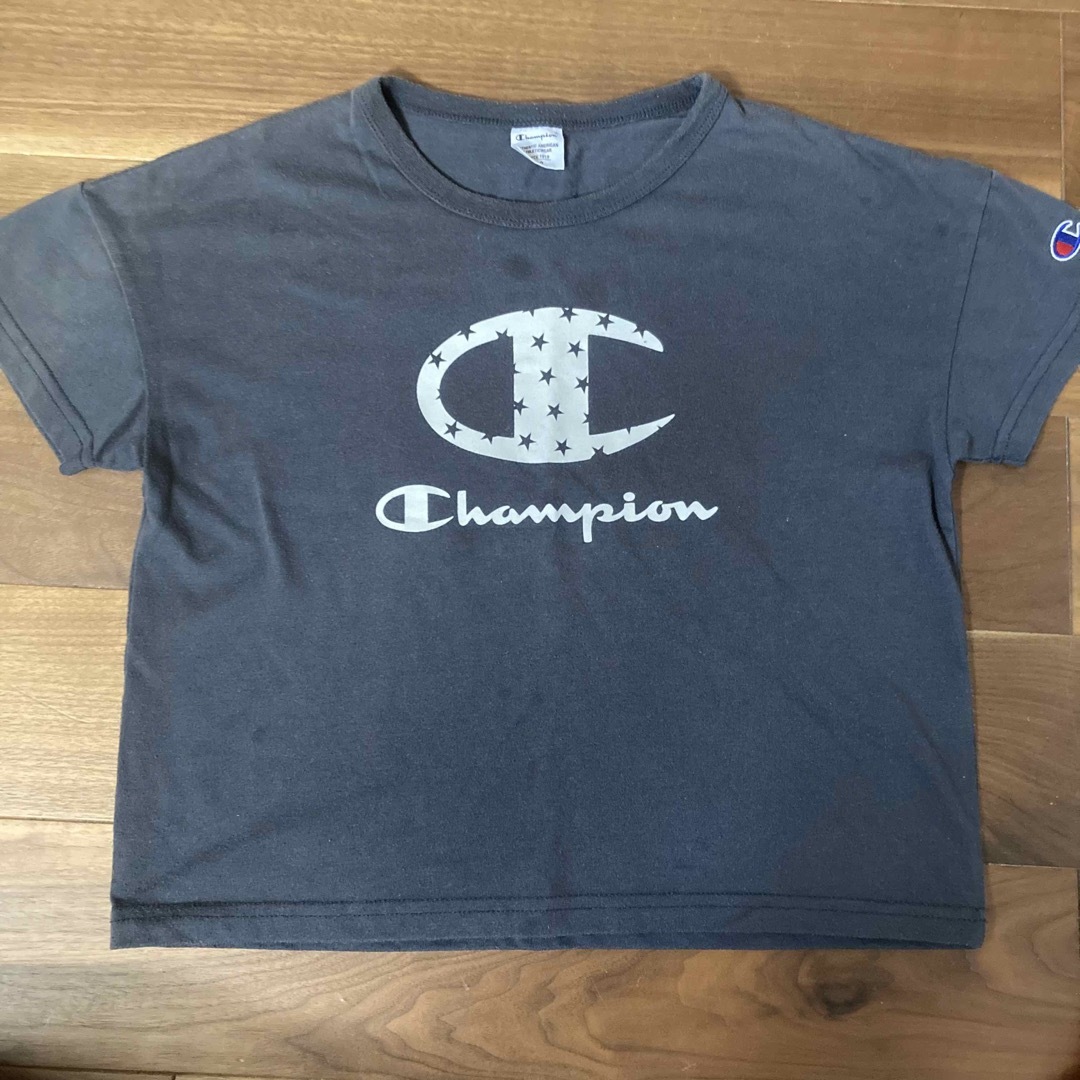 Champion(チャンピオン)のChampion  ロゴ プリント 半袖 Tシャツ  130 キッズ/ベビー/マタニティのキッズ服男の子用(90cm~)(Tシャツ/カットソー)の商品写真