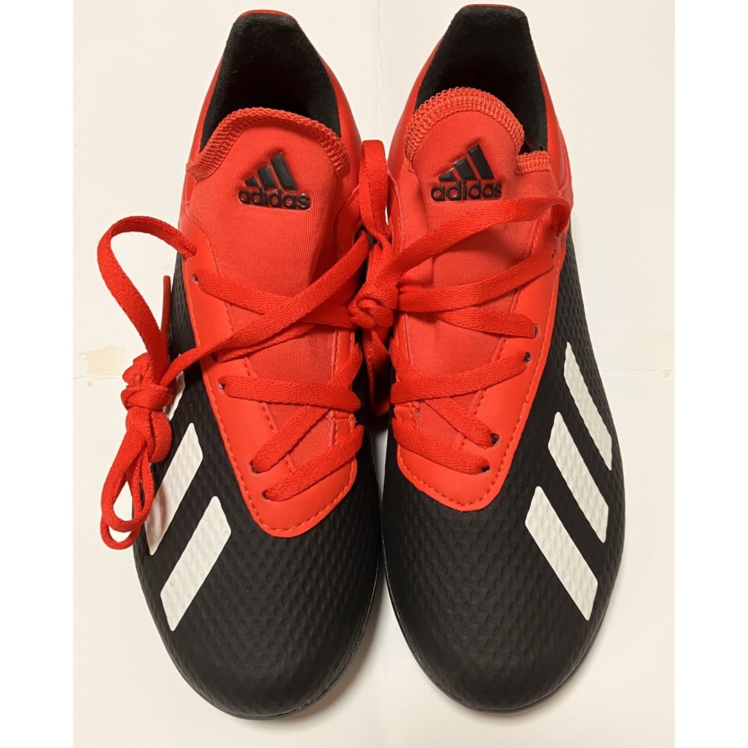 adidas(アディダス)のアディダス20センチ スポーツ/アウトドアのサッカー/フットサル(シューズ)の商品写真