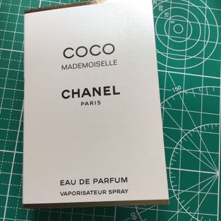 シャネル(CHANEL)の香水　サンプル　シャネル　ノベルティ　ココ　マドモアゼル　オードゥ　パルファム(ノベルティグッズ)