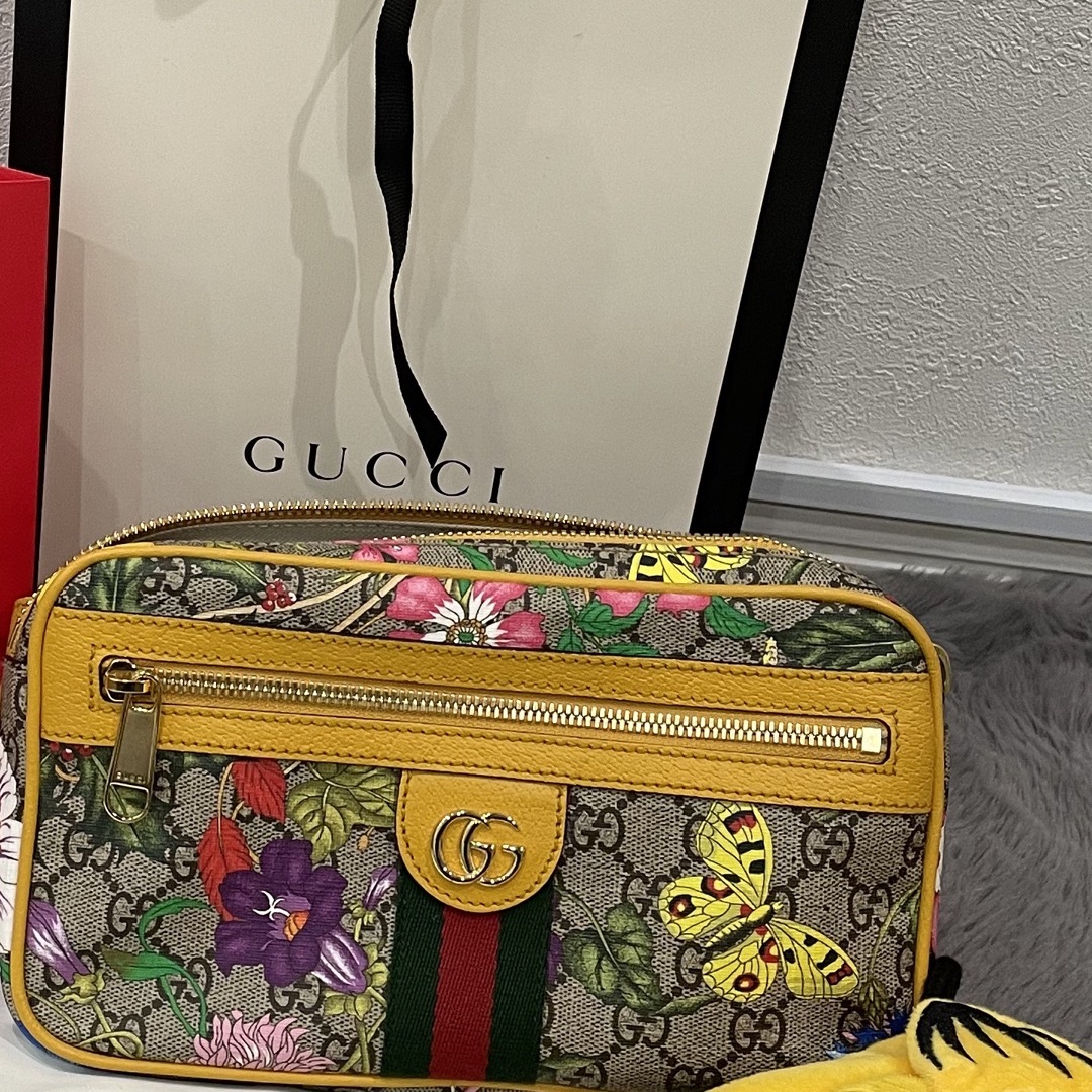 Gucci(グッチ)のGUCCI フローラ　ウエストバッグショルダー新品 レディースのバッグ(ショルダーバッグ)の商品写真