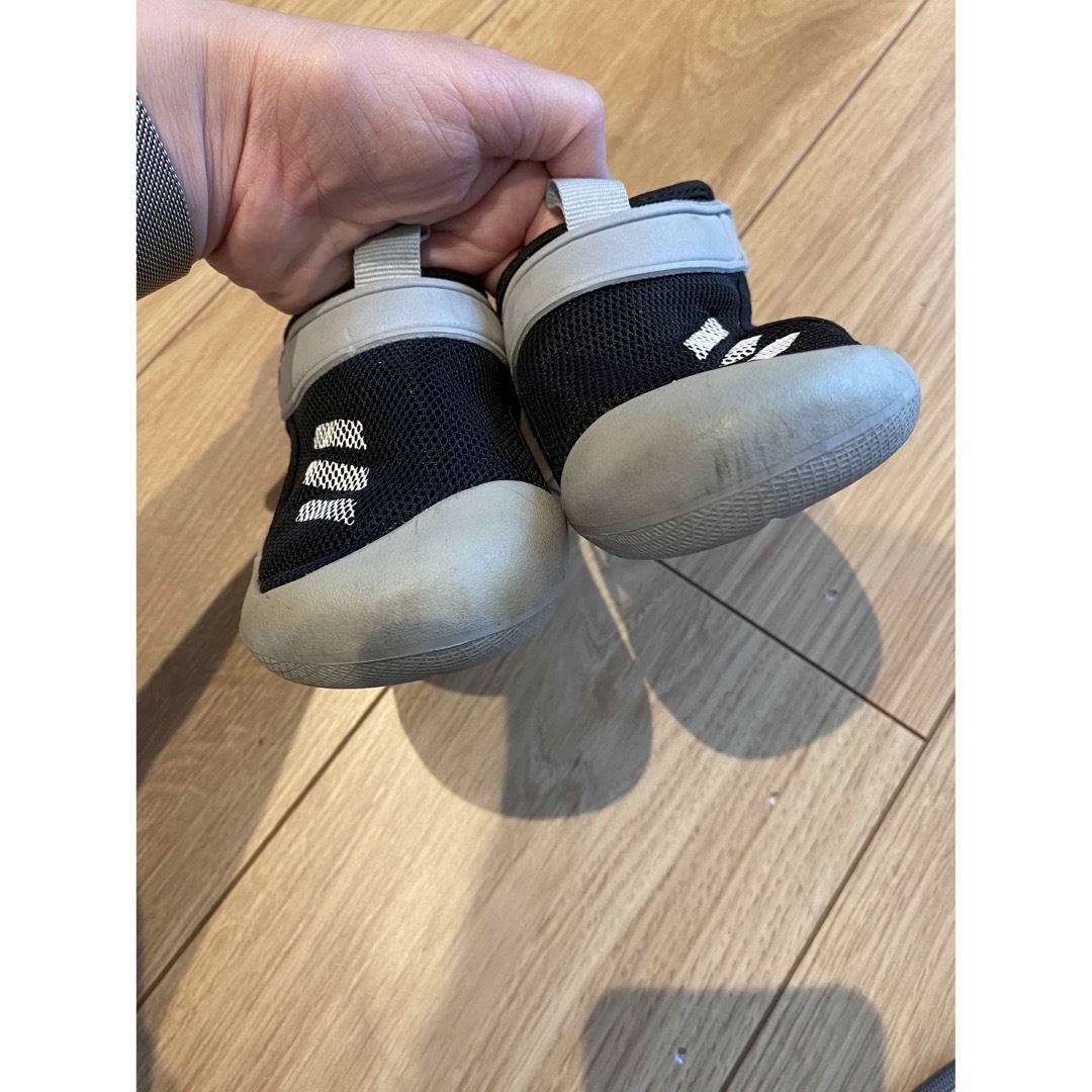 adidas(アディダス)のadidas サンダル　キッズ　16センチ キッズ/ベビー/マタニティのキッズ靴/シューズ(15cm~)(サンダル)の商品写真