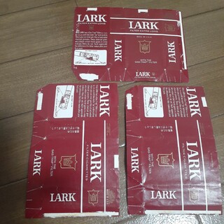 レトロ 劣化 汚れ 切れ有り パッケージ チェリー タバコ ラベル LARK(印刷物)