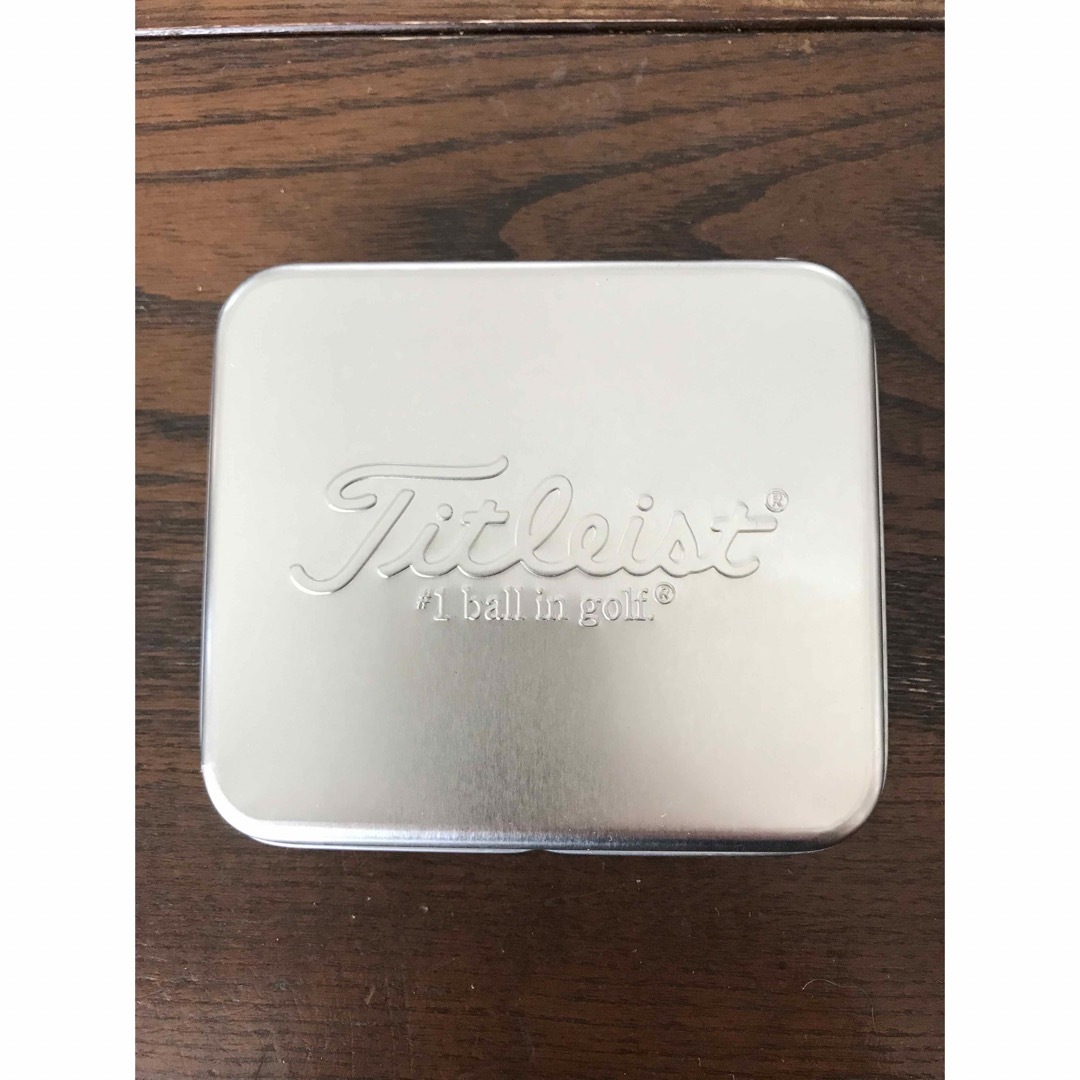 Titleist(タイトリスト)の【非売品】タイトリスト マーカー＆ティーケース スポーツ/アウトドアのゴルフ(その他)の商品写真