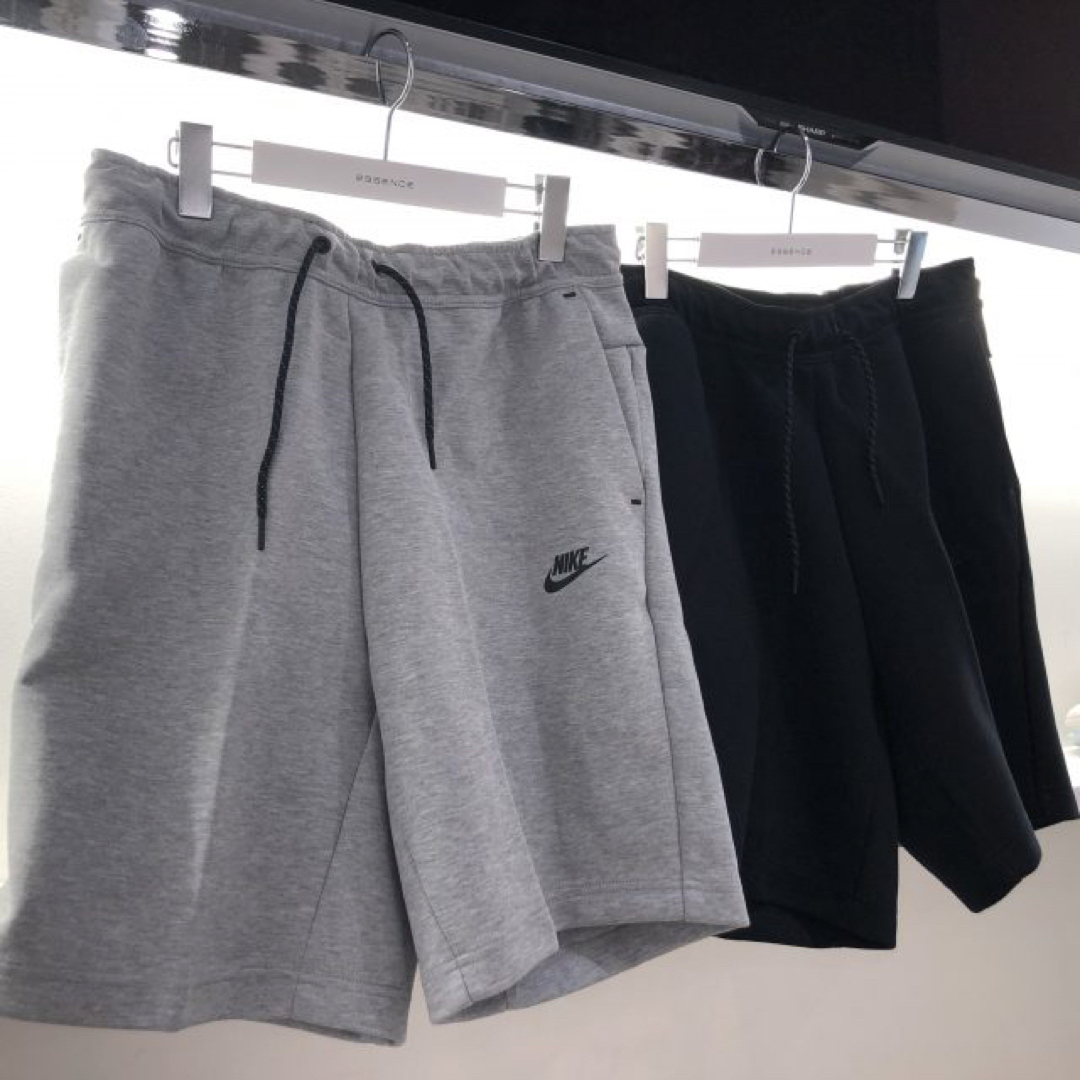 NIKE - NIKE テックフリース ショート CU4504-010の通販 by NIKE - NIKE テックフリース ショート CU4504-010の通販 by