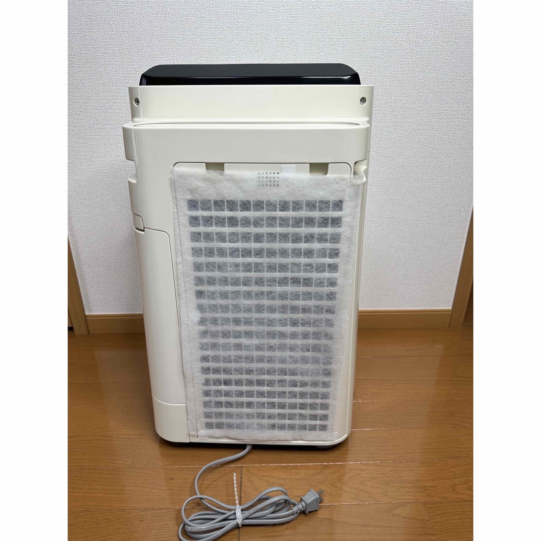 加湿空気清浄機　SHARP KC-E70-W WHITE 中古