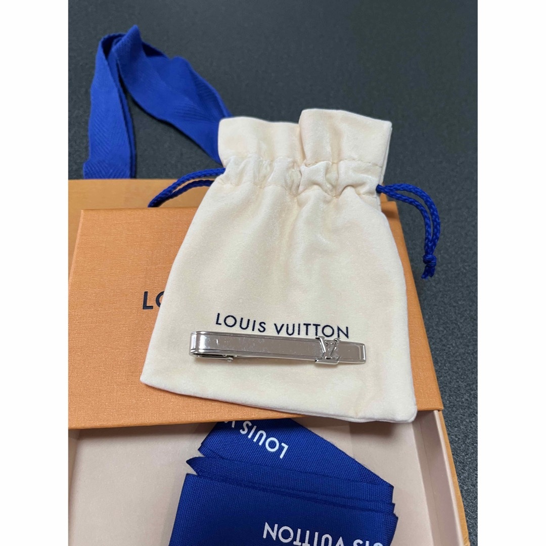 LOUIS VUITTON(ルイヴィトン)のルイヴィトン パンス クラヴァット LVイニシャル ネクタイピン  メンズのファッション小物(ネクタイピン)の商品写真