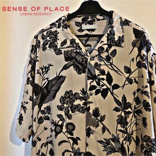 センスオブプレイスバイアーバンリサーチ(SENSE OF PLACE by URBAN RESEARCH)のSENCE OF PLACE オープンカラー 花柄 オーバーサイズ(シャツ)