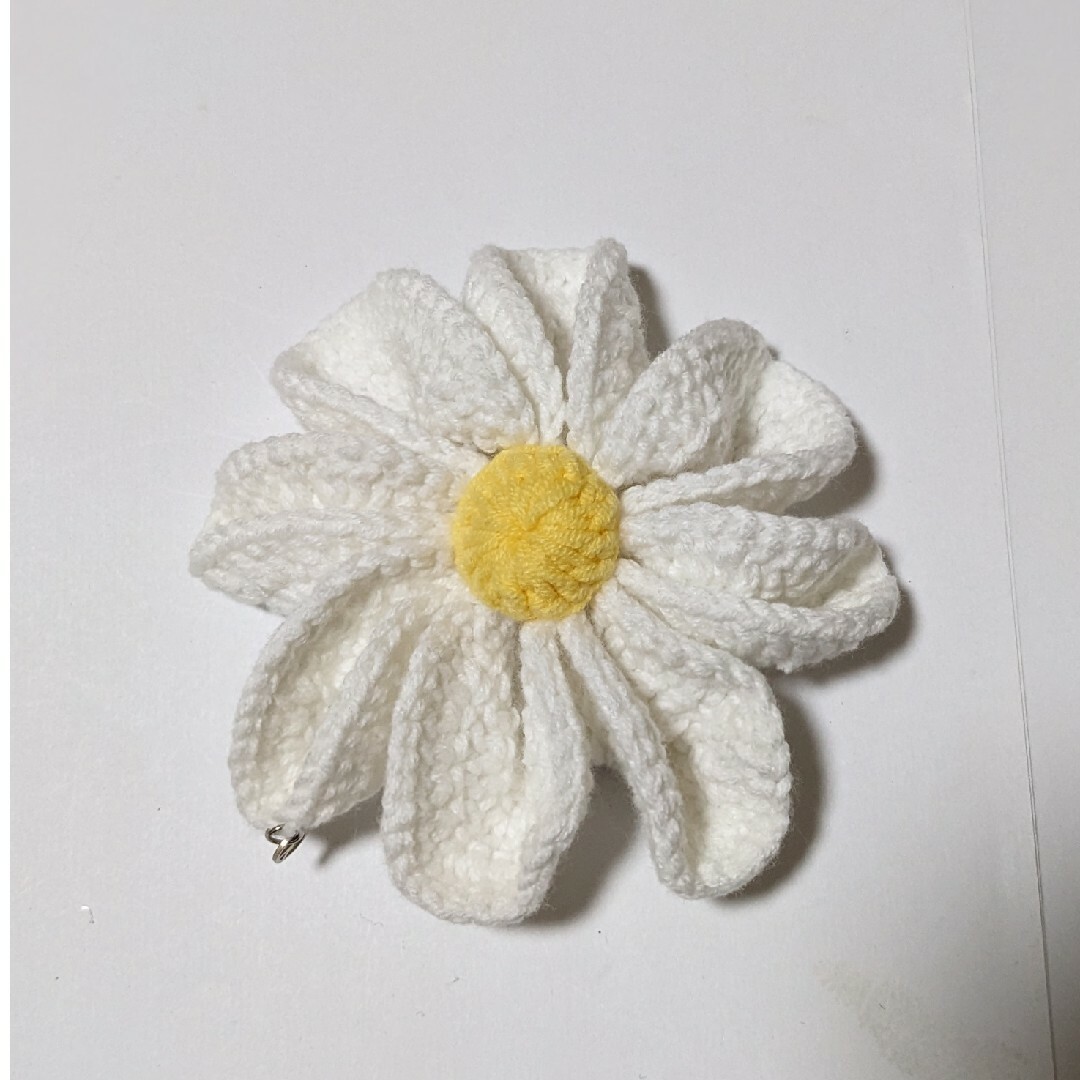 🌼デイジー コサージュ ブローチ バッジ🌼G-DRAGON ジヨン 袋付き