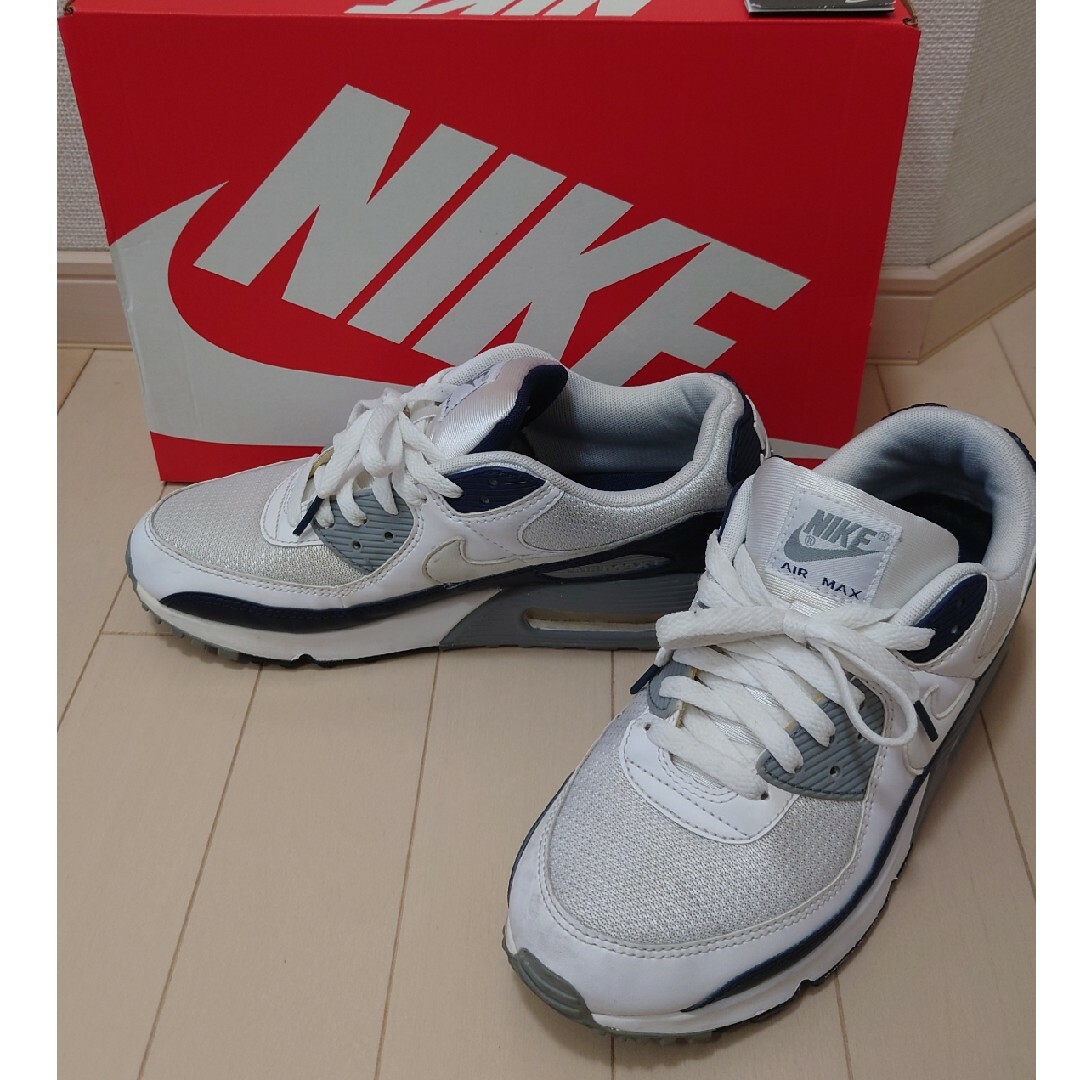 NIKE(ナイキ)の超限定特価！【AIRMAX 90 】ナイキ　27.0cm  エアマックス90 メンズの靴/シューズ(スニーカー)の商品写真