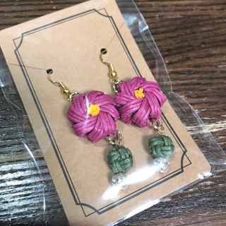 ハンドメイド☆椿ピアス　ピンク(ピアス)