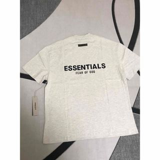 フィアオブゴッド(FEAR OF GOD)の新作FOG Essentials 両面ロゴ Tシャツ ライトグレー L(Tシャツ/カットソー(半袖/袖なし))