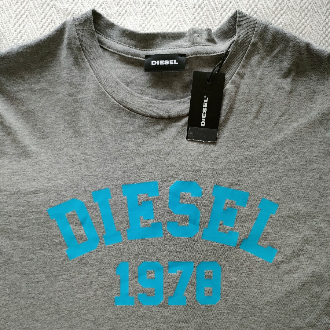 【新品タグつき】DIESEL（ディーゼル）Ｔシャツ　レア　メンズ　16（Ｍ）