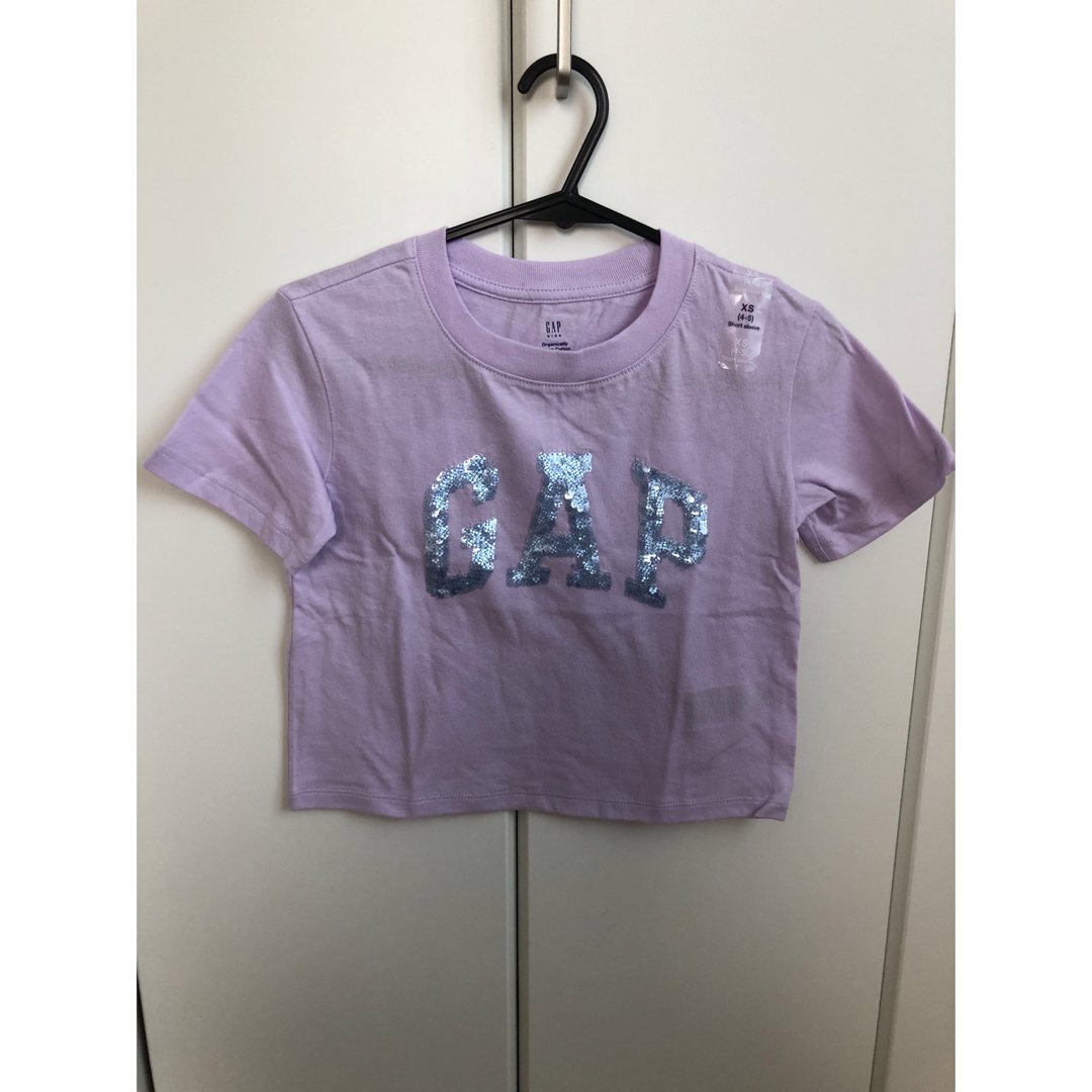 GAP(ギャップ)の新品未使用‼︎ GAP スパンコールＴシャツ キッズ/ベビー/マタニティのキッズ服女の子用(90cm~)(Tシャツ/カットソー)の商品写真