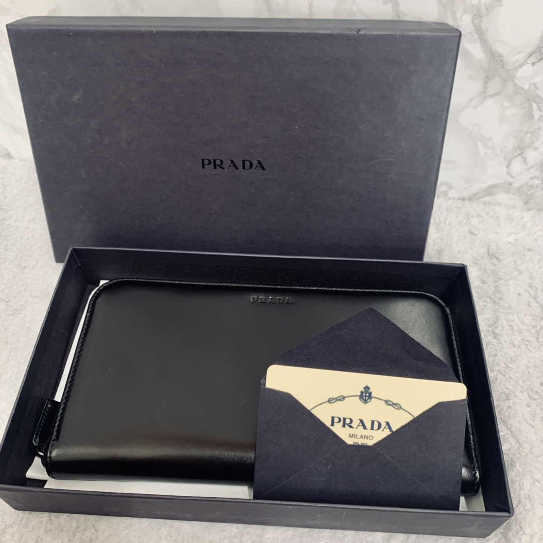PRADA - プラダ 長財布 ✨美品✨箱ギャランティーカードつき ラウンド
