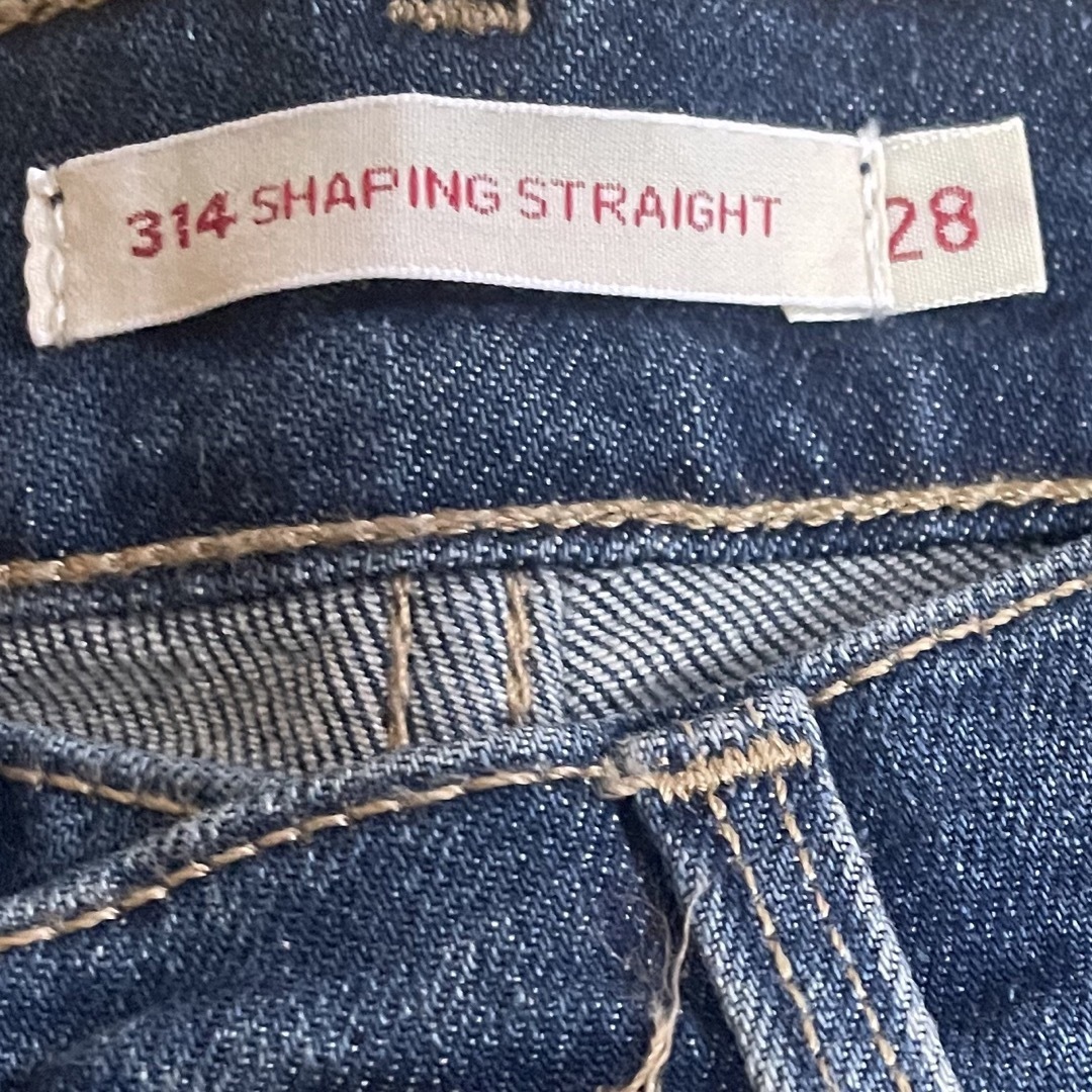 Levi's(リーバイス)のリーバイス314 Shaping Straight  28インチ レディースのパンツ(デニム/ジーンズ)の商品写真