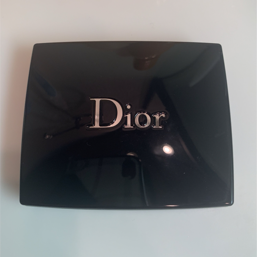 Christian Dior(クリスチャンディオール)のディオール サンク クルール 867 アトラクト コスメ/美容のベースメイク/化粧品(アイシャドウ)の商品写真