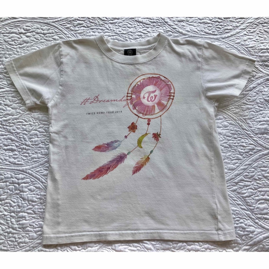 TWICE(トゥワイス)のトワイス　TWICE Dreamday 2019ドームツアーTシャツ　140cm キッズ/ベビー/マタニティのキッズ服女の子用(90cm~)(Tシャツ/カットソー)の商品写真
