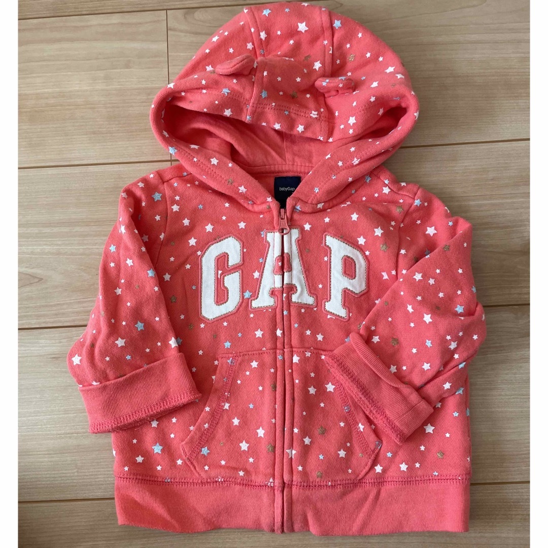 babyGAP(ベビーギャップ)のbaby GAP クマ耳パーカー　80〜90サイズ キッズ/ベビー/マタニティのキッズ服女の子用(90cm~)(ジャケット/上着)の商品写真