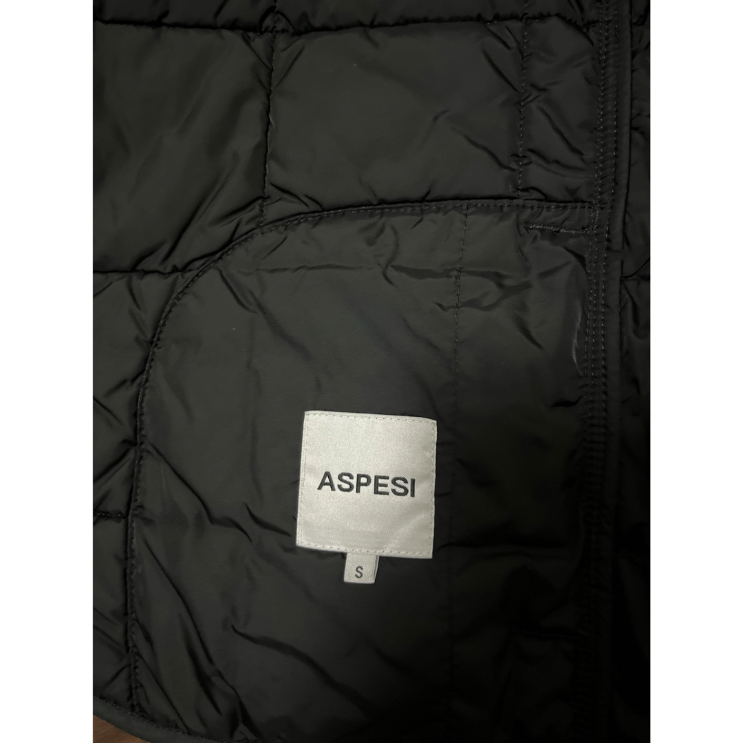 ASPESI(アスペジ)の【美品】ASPESI アスペジ Thermore中綿ベスト メンズのジャケット/アウター(ダウンベスト)の商品写真