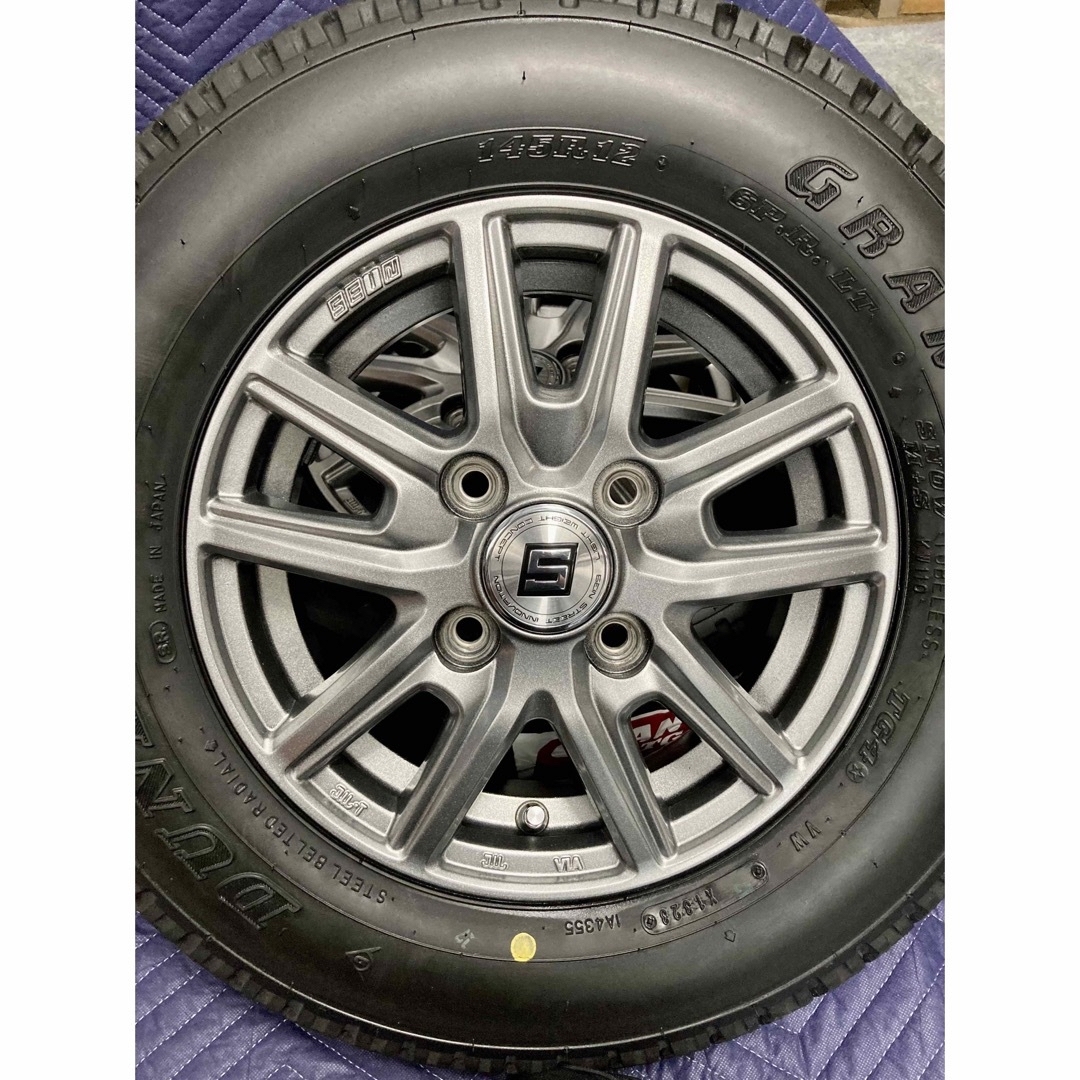 51軽トラ箱バン用145R126PR新品タイヤ4本と中古美品ホイールとナット付