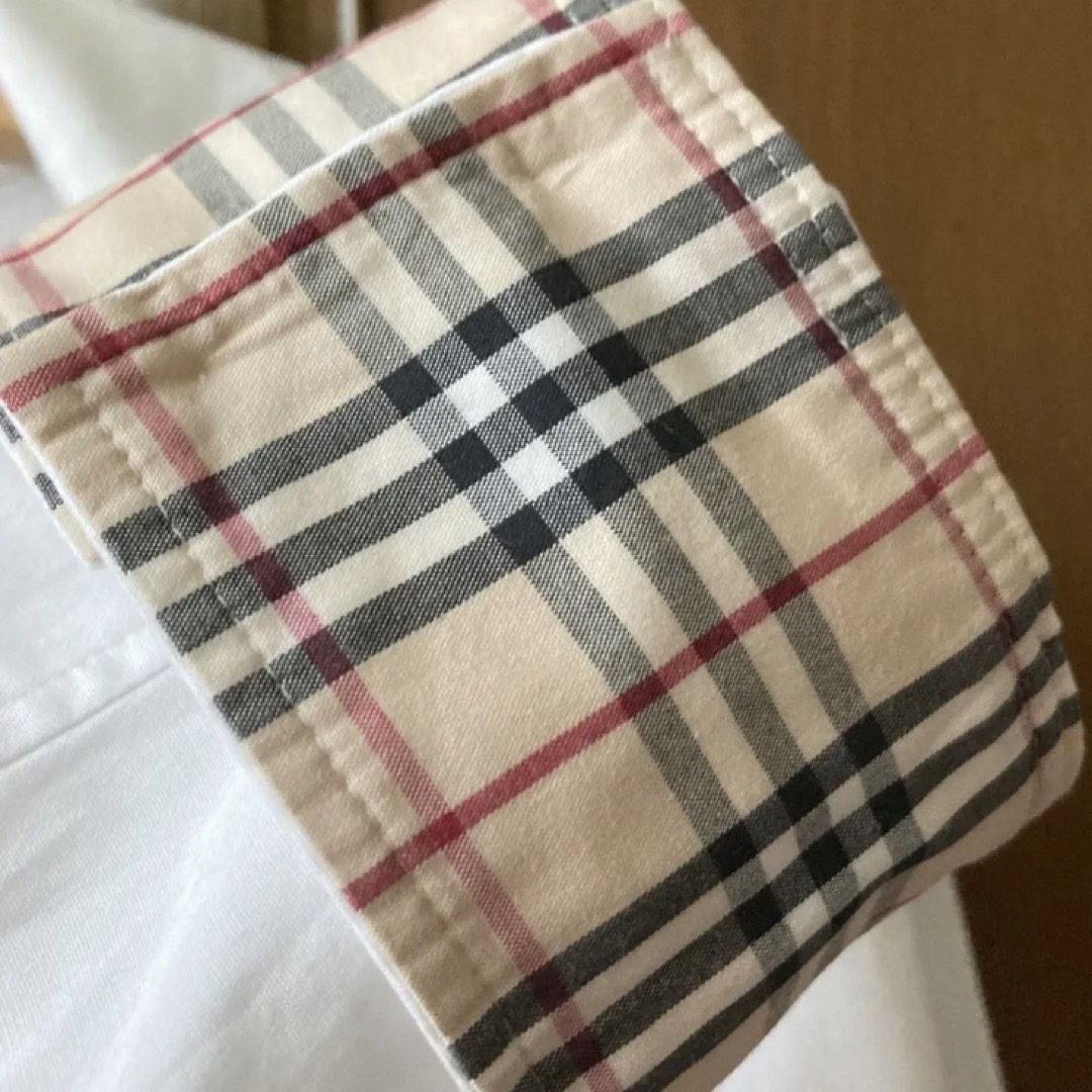 BURBERRY(バーバリー)のバーバリー　七分袖　シャツ　ブラウス　白　お袖　折り返し　チェック　春　夏　 レディースのトップス(シャツ/ブラウス(長袖/七分))の商品写真