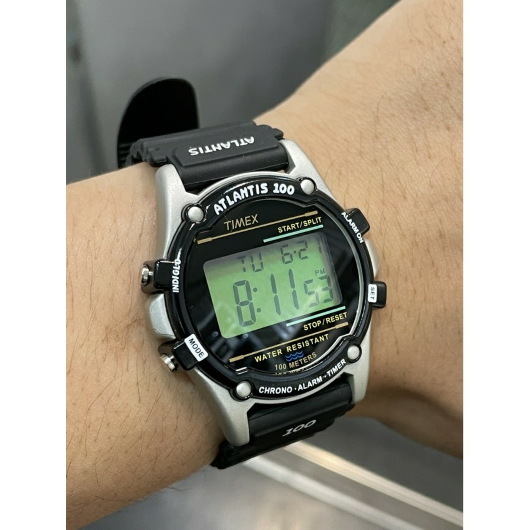 TIMEX 腕時計 アトランティス100 TW2U31100 10気圧防水 メンズの時計(腕時計(デジタル))の商品写真