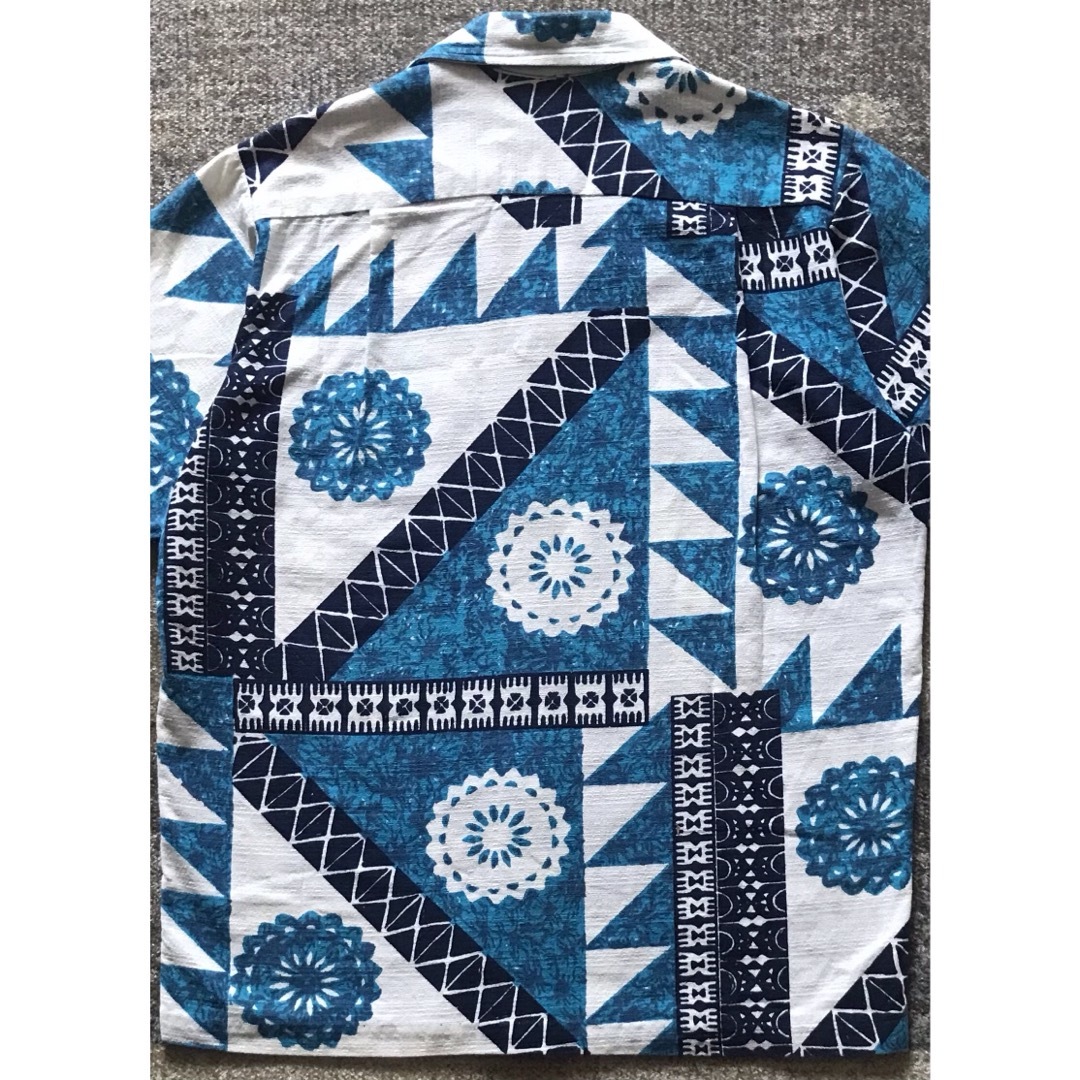 夏の主役服 圧巻の民族柄 70s Waltah Clarke's アロハシャツ メンズのトップス(シャツ)の商品写真