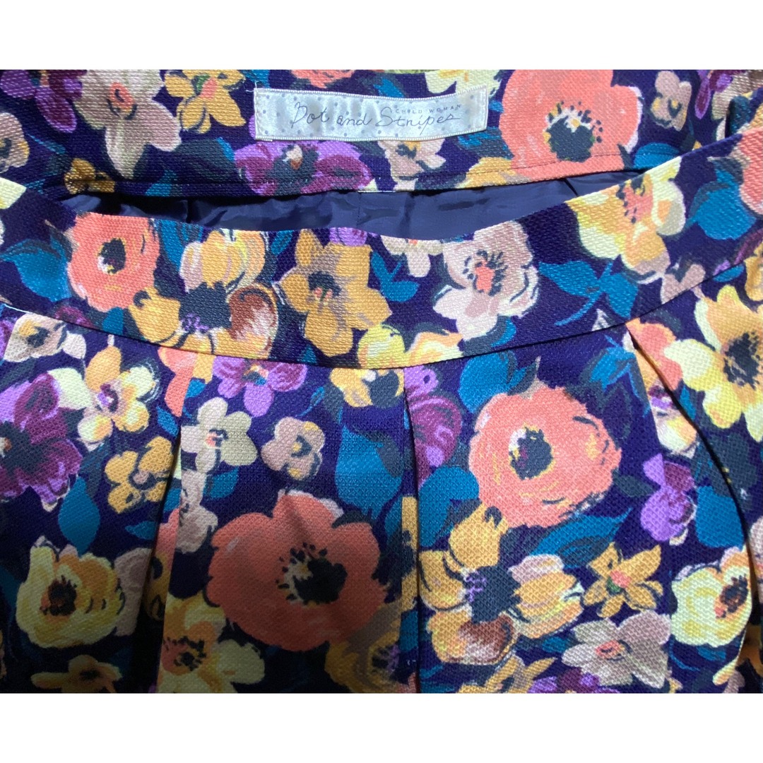Dot&Stripes CHILDWOMAN(ドットアンドストライプスチャイルドウーマン)のドットアンドストライプスチャイルドウーマン　花柄スカート レディースのスカート(ひざ丈スカート)の商品写真