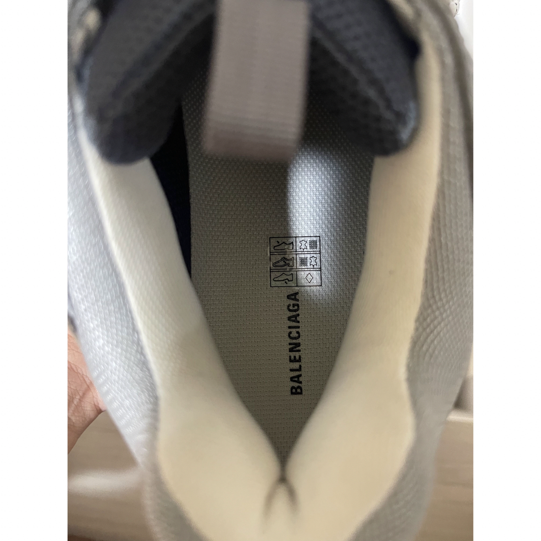 Balenciaga(バレンシアガ)のBalenciaga triple s 2018grey サイズ27cm 42 メンズの靴/シューズ(スニーカー)の商品写真